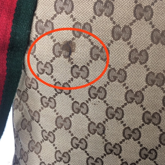 Authentic Gucci brown monogram messenger bag - Picture 9 of 16